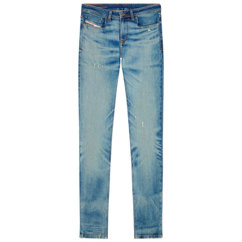 Blue Cotton Men's Skinny JeanCrafted for those who dare to stand out, these Diesel skinny jeans embody the essence of punk-rock spirit, while delivering a refined fit. A low waist meets a snug leg, from thigh to ankle, showcasing visible shaded and distre