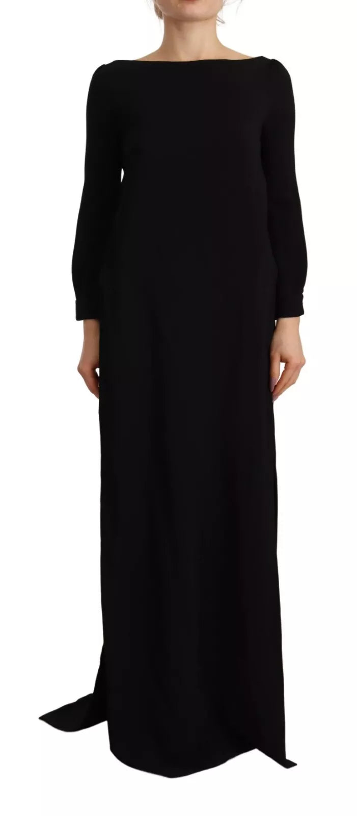 Robe noire à manches longues et fente latérale jusqu'au sol