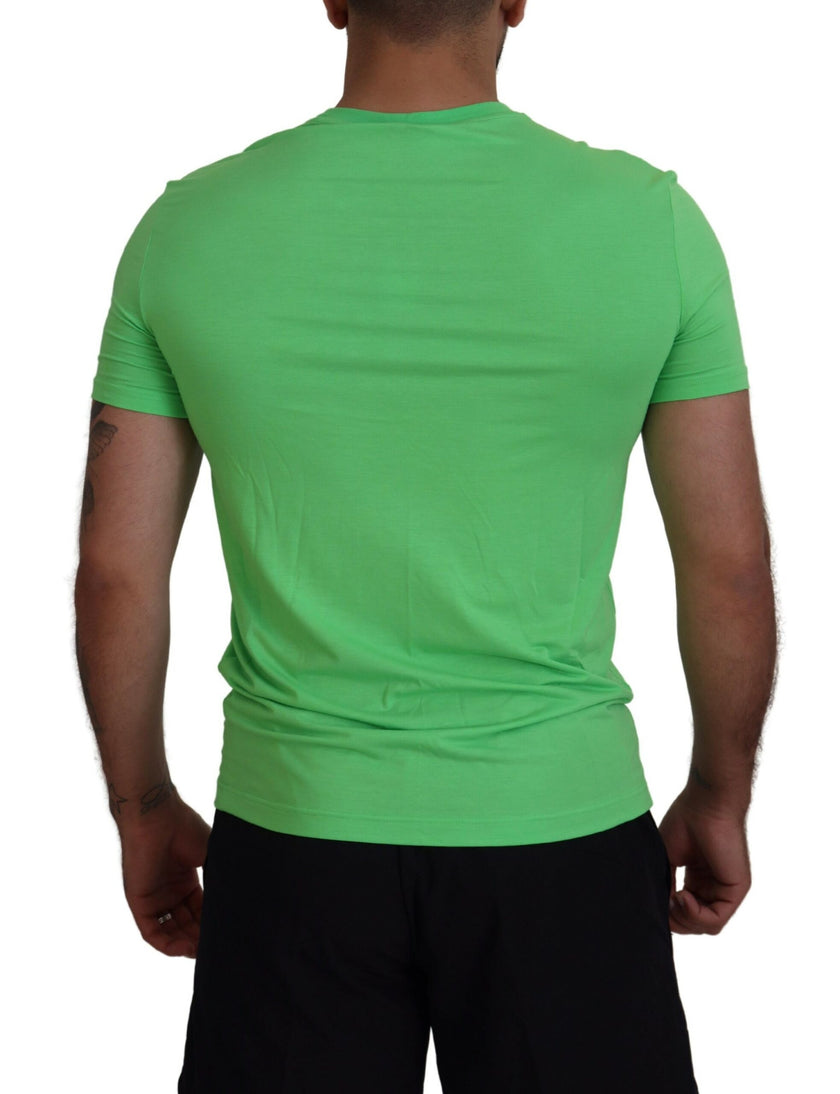 Green Modal Short Sleeves Crewneck T-shirtDSQUARED2 Absolutely stunning, 100% Authentic brand new with tags DSQUARED2 t-shirt crafted from modal stretch features a short sleeves and crew neckline. Model: Short sleeve t-shirt Colour: Green Material: 95% Mo