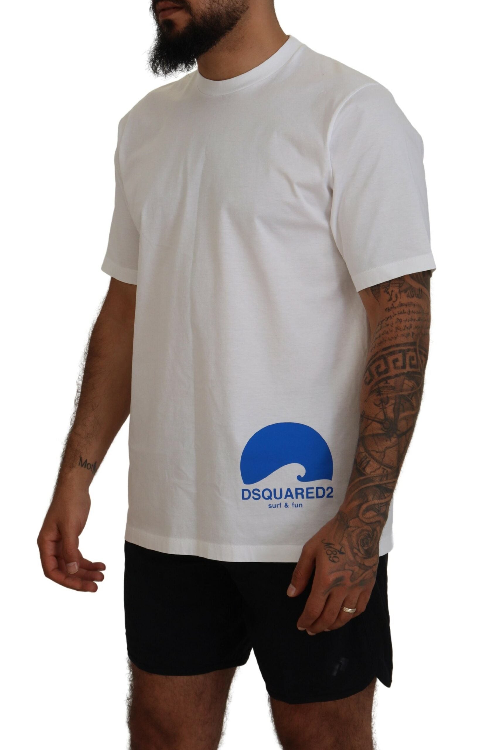 T-shirt blanc en coton à manches courtes et col rond