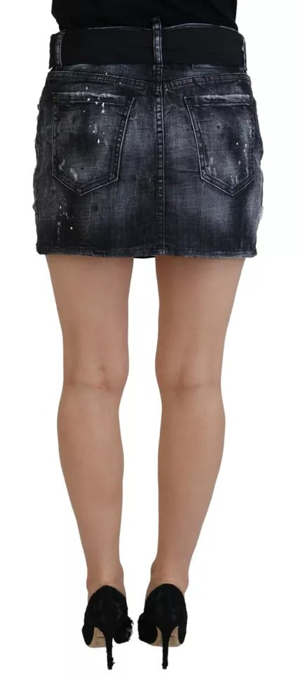 Mini-jupe en jean noir délavé taille mi-haute coupe trapèze