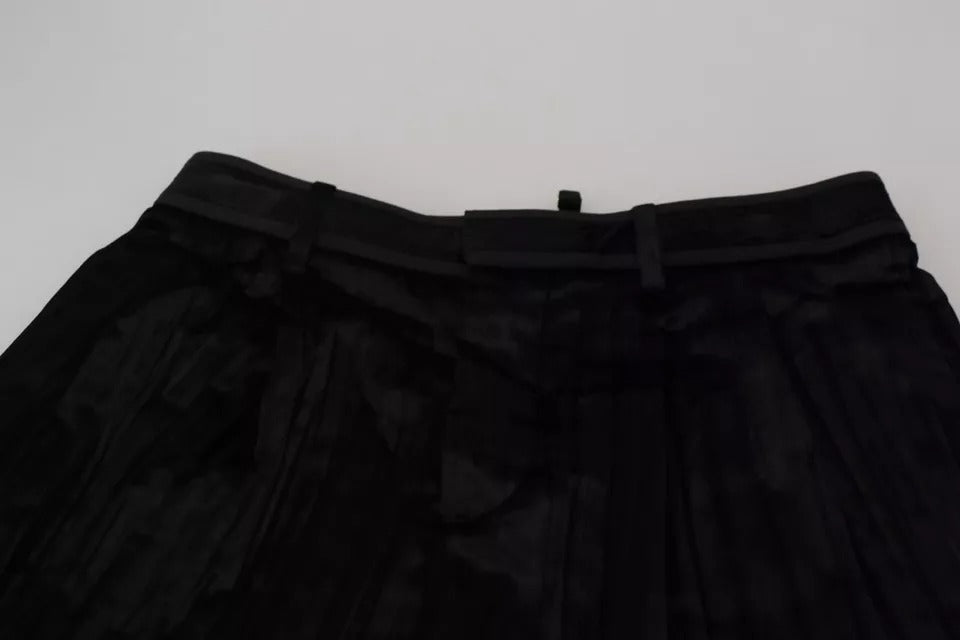 Pantalon noir plissé taille haute jambes larges et court