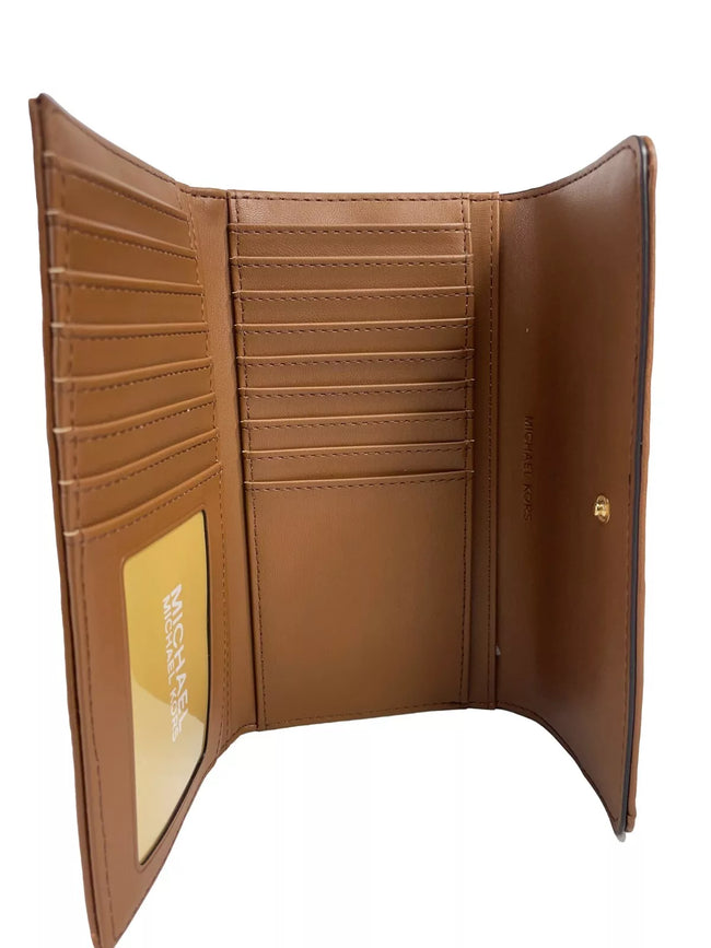 Jet Set Travel Large Quilted Leather Trifold Wallet BrownStyle: Michael Kors Jet Set Travel Large Quilted Trifold Wallet Luggage Brown Material: Leather Features: Flap with Button Closure, Photo ID Holder, 7 Card Slots Measures: 17.78 cm L x 10.16 cm H x