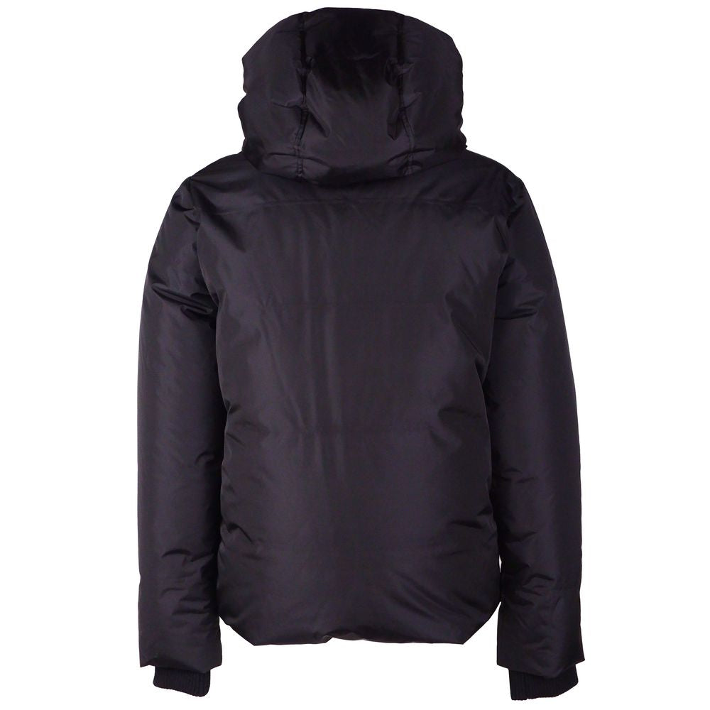 Black Nylon Men Down JacketElevate your outerwear with the Dsquared² men’s down jacket, a seamless blend of urban sophistication and rugged functionality. Crafted from premium black nylon and insulated with pure goose down, this jacket promises unparallel