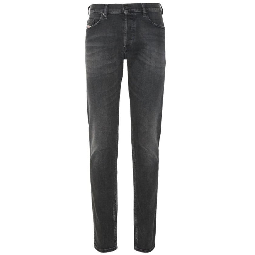Black Cotton Men JeansTransform your wardrobe with the ultimate blend of comfort and style in these Diesel jeans. Crafted from premium cotton with just the right touch of elastane for a slight stretch, these faded black jeans are a must-have for any fashi