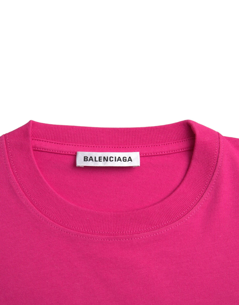 Pink Cotton Crew Neck Short Sleeves Tee T-shirtBALENCIAGA Absolutely stunning, 100% Authentic, brand new with tags BALENCIAGA cotton crew neck t-shirt. Model: Short sleeves crew neck t-shirt Colour: Pink Material: 100% Cotton Logo details Made in Portugal