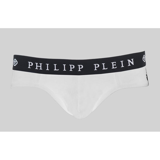 White Cotton Men Boxer ShortStep up your undergarment game with these exceptional Philipp Plein boxer shorts, where comfort meets luxury in a seamless blend. Designed to provide an unparalleled fit, these white boxer shorts feature the iconic Philipp Plei