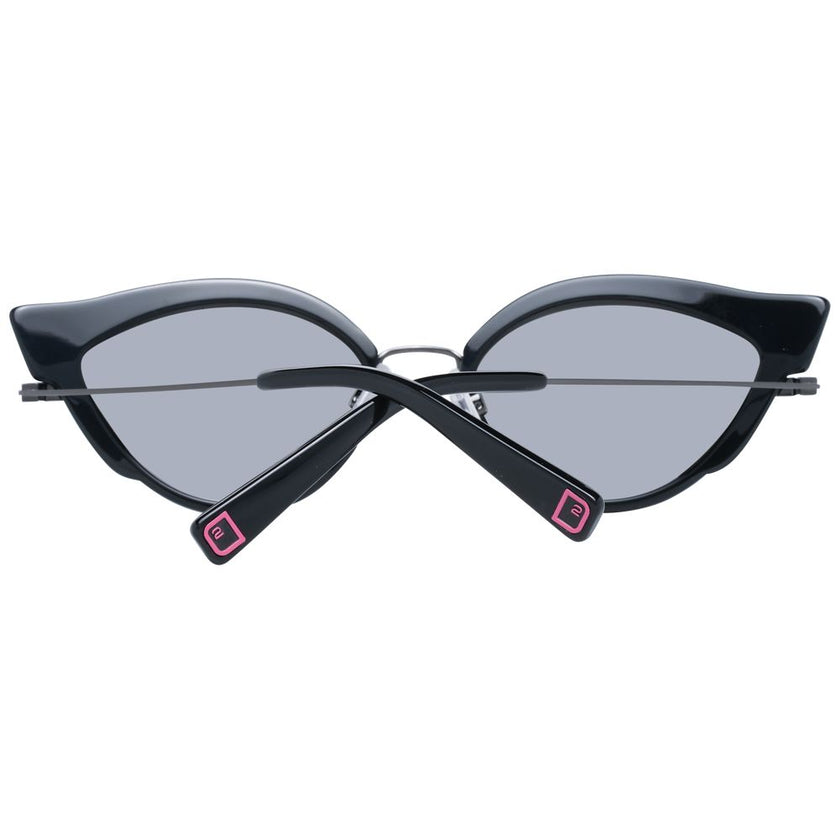 Black Metal & Plastic SunglassesGender Women Main color Black Extra No extra Frame color Black Frame material Metal & Plastic Lenses Color Silver Lenses Material Plastic Filter Category Three Style Cat Eye Lenses Effect Mirrored Protection 100% UVA & UVB