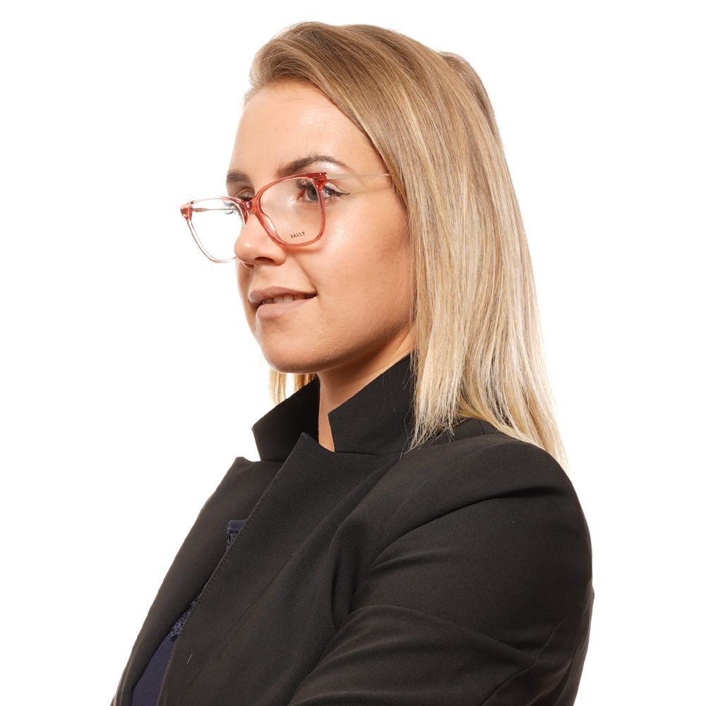 Red Metal & Plastic Glasses (Frames)Gender Women Main color Red Frame color Red Frame material Metal & Plastic Lenses Color Demo glasses Lenses Material Plastic Lenses Effect No Extra Lenses width 55 Size 55-15-140 Lenses Height 41 Bridge width 15 Frame w