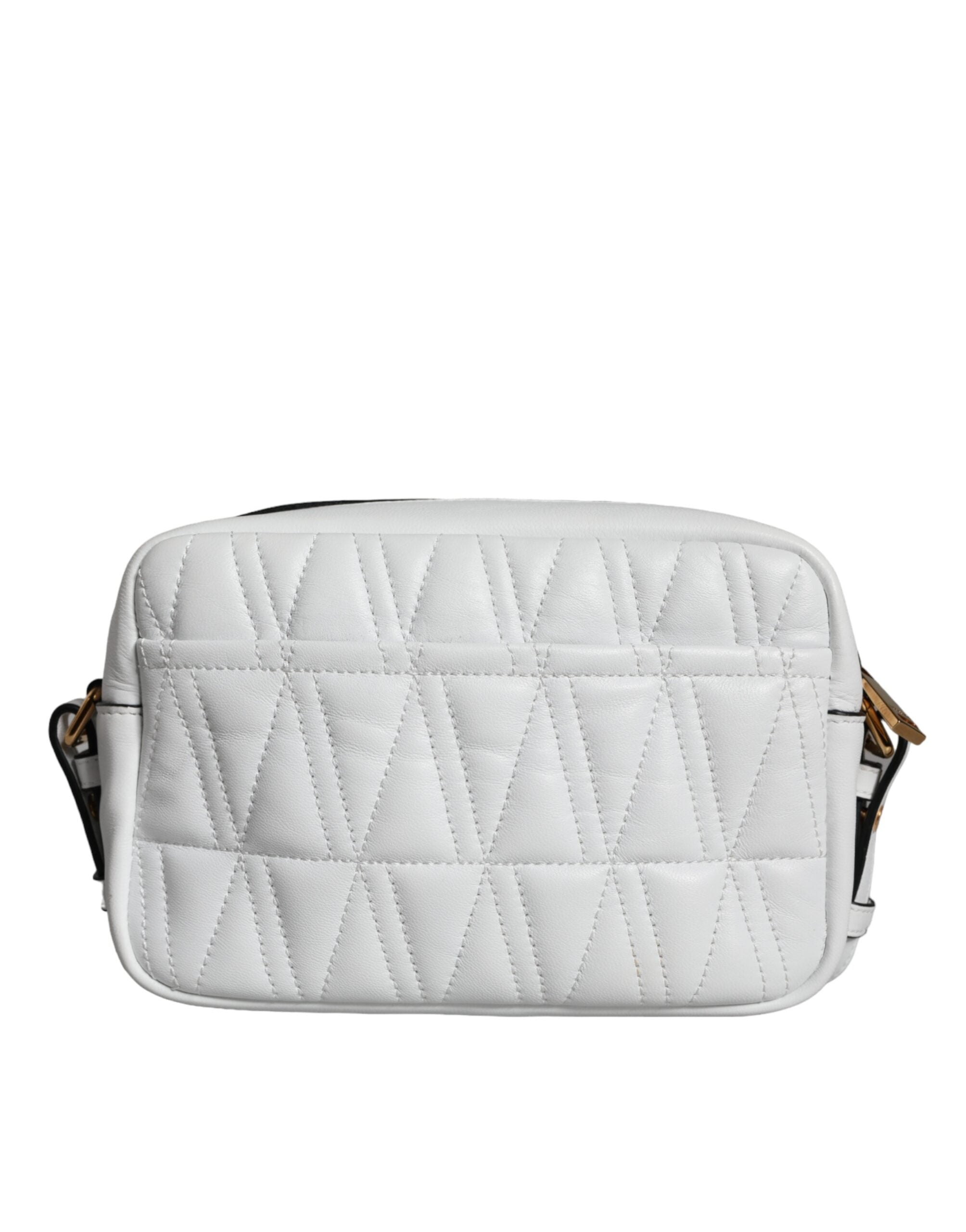 White Quilted Nappa Leather Crossbody Shoulder BagVERSACE Absolutely stunning, 100% Authentic, VERSACE bags. Brand logo, solid color, crossbody strap, zipper fastening. Model: Crossbody bag Material: 100% Nappa Leather Colour: White Black inner lining Zip