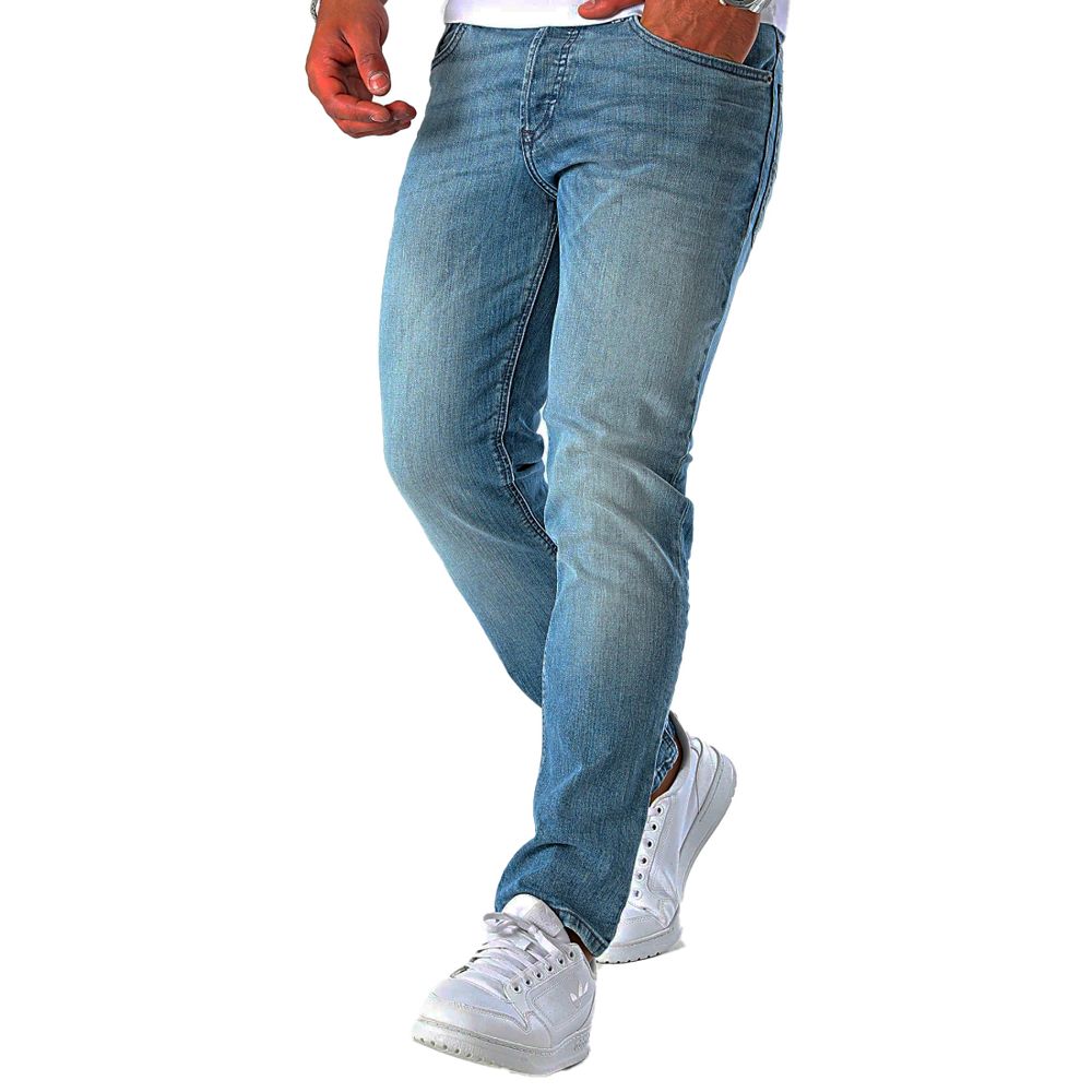 Blue Cotton Men JeansCrafted for the modern trendsetter, these Diesel jeans boast a confident slim-fit cut that contours your frame with a touch of urbane elegance. The expertly faded blue hue embodies a well-loved look from first wear, while the sturdy b