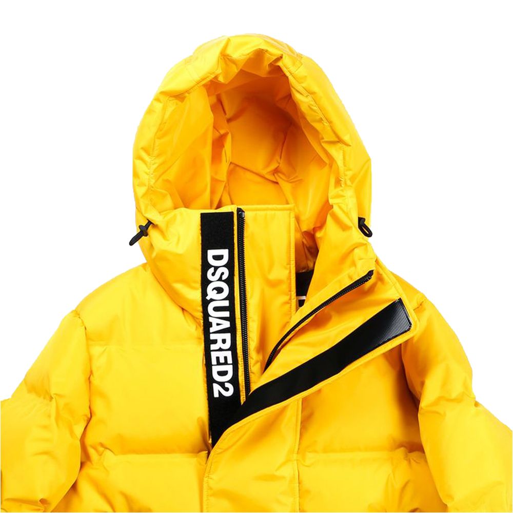 Yellow Nylon Men's Down JacketEmbrace the luxury and boldness of Dsquared² with this striking yellow nylon down jacket, designed for the man who dares to stand out. Crafted with sumptuous 100% pure goose down filling, it promises unparalleled warmth and c