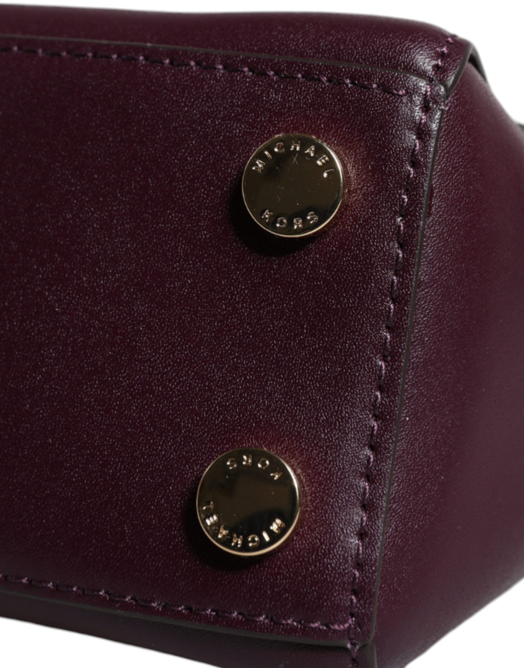 Purple Leather Logo Plaque Crossbody MINDY Satchel BagMICHAEL CROSS Absolutely stunning, 100% Authentic, brand new with tags MICHAEL KORS leather stachel bag with gold-tone embossed hardware. Model: MINDY satchel bag Color: Purple with gold-tone hardware