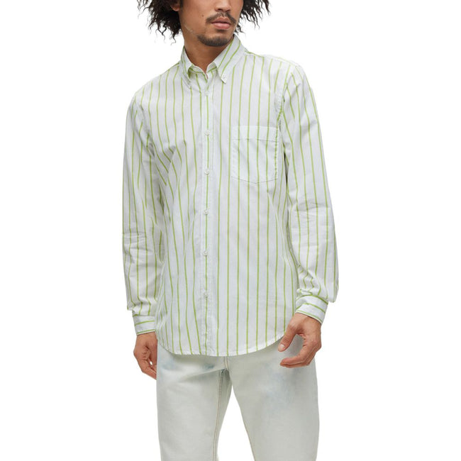 Green Cotton Dress ShirtThe Boss RICKERT 50488030 men’s long-sleeve shirt is a refined choice for any men’s wardrobe. Made from 100% pure cotton, this shirt ensures comfort and breathability all day long. The modern silhouette features a button-down colla