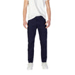 Blue Cotton Skinny PantsThe Boss Chino-Slim-1 10258480 01 50528727 men’s slim fit trousers are the perfect choice for those seeking a refined and contemporary style. Crafted from a high-quality blend of 92% cotton, 6% elastomultiester, and 2% elastane/lyc