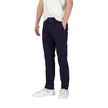 Blue Cotton Skinny PantsThe Boss Chino-Slim-1 10258480 01 50528727 men’s slim fit trousers are the perfect choice for those seeking a refined and contemporary style. Crafted from a high-quality blend of 92% cotton, 6% elastomultiester, and 2% elastane/lyc