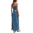 Blue Cotton Long DressDiscover the contemporary elegance of the Calvin Klein Jeans STRAPLESS MAXI DRESS J20J223742. This strapless dress features a straight and elongated fit, enhanced by a front button closure that adds a modern and sophisticated touch.