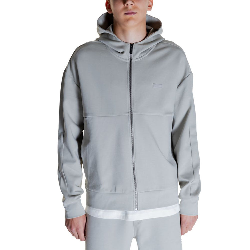 Gray Cotton HoodieDiscover the Calvin Klein SHADOW EMBOSSED LOGO K10K113088 men’s hoodie, an essential piece for your wardrobe. Made from a blend of 80% cotton, 16% recycled polyester, and 4% elastane/lycra, this hoodie offers exceptional comfort and a pe