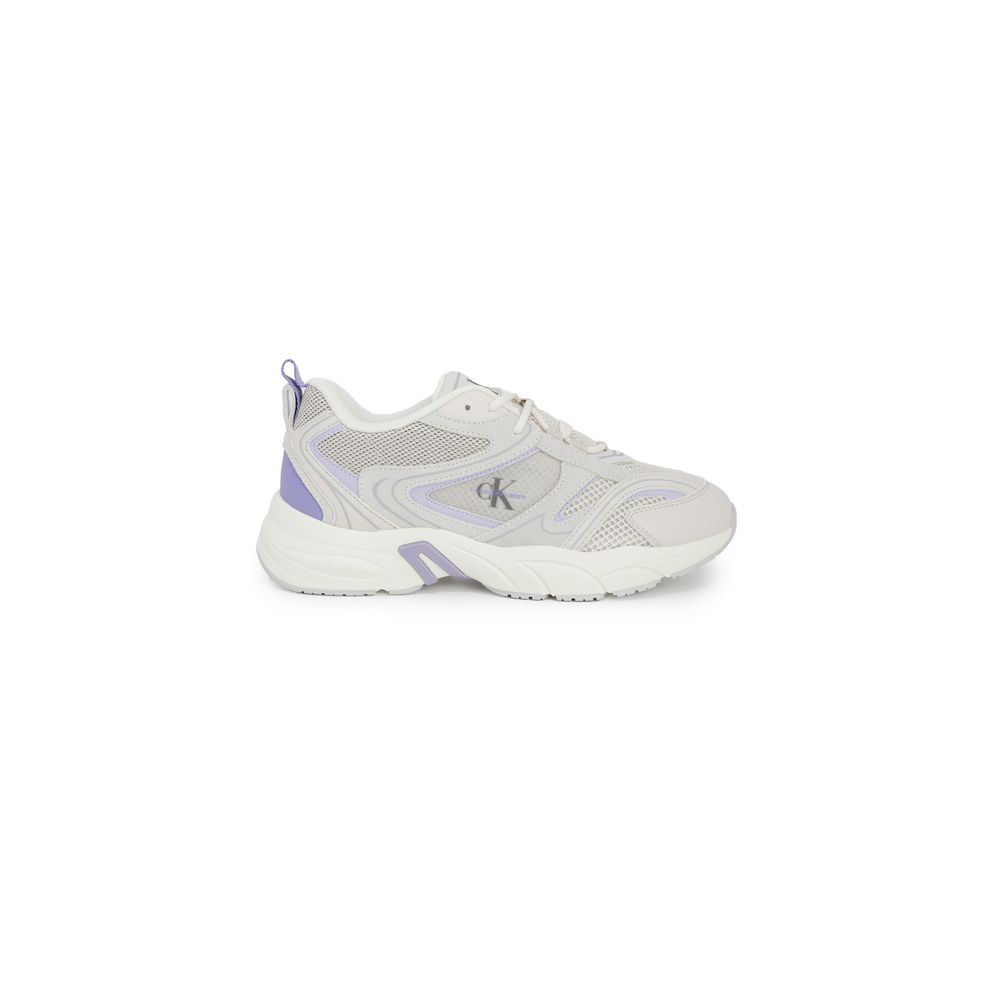 Purple Leather SneakerDiscover the Calvin Klein RETRO TENNIS SU-MESH women’s sneakers, a perfect blend of style and comfort. Made from 100% leather, these shoes feature a modern and sophisticated design, ideal for any casual occasion. Their lightweight an