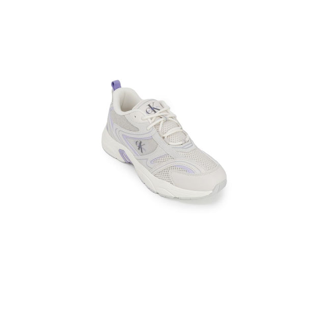 Purple Leather SneakerDiscover the Calvin Klein RETRO TENNIS SU-MESH women’s sneakers, a perfect blend of style and comfort. Made from 100% leather, these shoes feature a modern and sophisticated design, ideal for any casual occasion. Their lightweight an