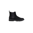 Black Suede Leather BootThe Calvin Klein Jeans EVA BOOT MID CHELSEA YM0YM01080 men’s boots are crafted from 100% premium suede leather, combining elegance and durability. The Chelsea design features practical side elastic inserts and a rear pull tab for e