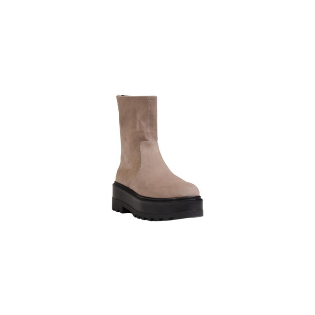 Beige Recycled Polyester Ankle BootsDiscover the Flatform Zip MG boots by Calvin Klein, a perfect blend of style and comfort. Made with an innovative composition that includes 57% recycled polyester and 43% polyester, these ankle boots not only provide a