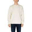 Cream Cotton SweaterThe Calvin Klein Jeans LINEAR J30J326193 men’s sweater is a must-have knitwear piece, combining contemporary style with comfort. Crafted from 100% pure cotton, it provides a soft and pleasant feel against the skin, making it ideal for