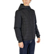 Black Recycled Polyester Jackets & CoatDiscover the Calvin Klein TECHNICAL MIX MEDIA K10K113467 men’s jacket, made from 100% recycled polyester, a sustainable choice for your wardrobe. This model combines a modern and functional design, perfect for those