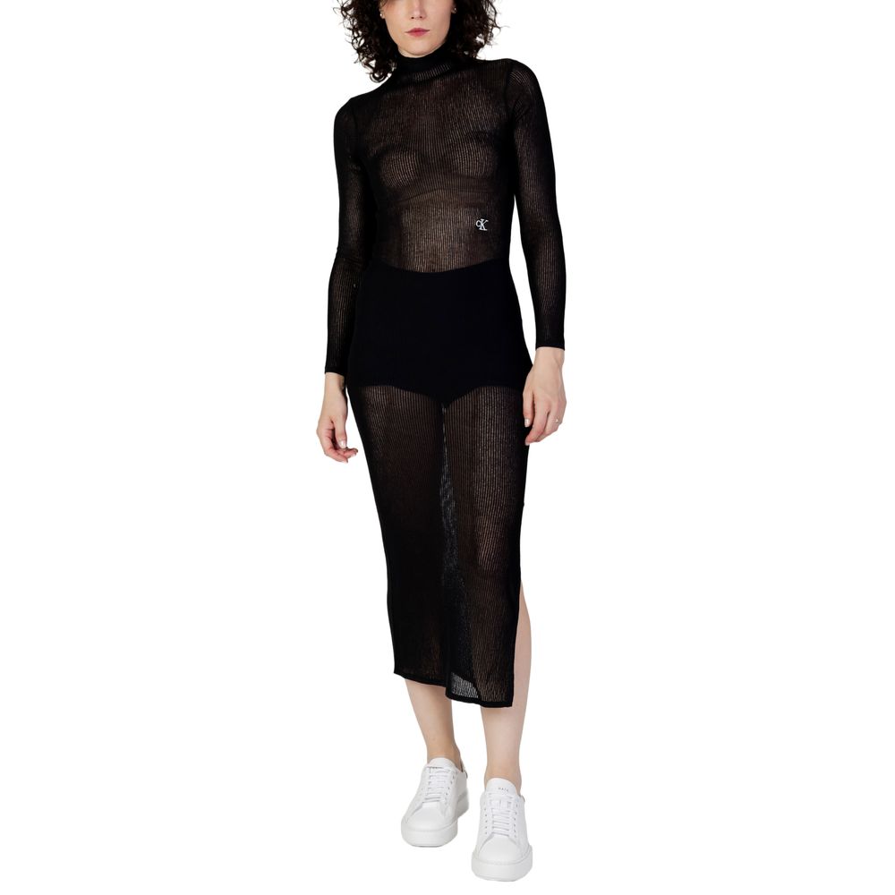 Black Marabou Long DressThe Calvin Klein Jeans SHEER TIGHT SWEATER J20J222275 long dress embodies the perfect blend of contemporary style and minimalist sophistication. Crafted from a blend of 63% acrylic and 37% polyamide, this dress stands out for its l