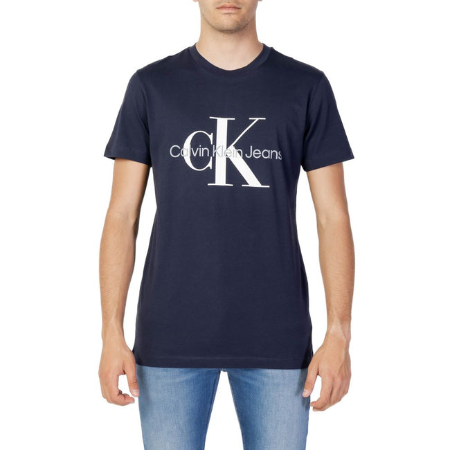 Blue Cotton ClothingDiscover the CORE MONOGRAM SLIM TEE short-sleeve t-shirt by Calvin Klein Jeans, an essential piece for your wardrobe. Made from 100% cotton, this t-shirt offers a soft and comfortable feel against the skin. The slim fit design enhances