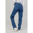 Blue Cotton Slim Fit JeanThe Calvin Klein Jeans AUTHENTIC STRAI J20J221831 women’s slim jeans are a must-have for any modern wardrobe. Made from a blend of 94% cotton and 6% elastane/lycra, these jeans provide a comfortable, close-fitting silhouette that