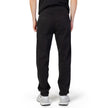 Black Cotton PantThe Boss Chino 50494336 men’s tapered trousers are the perfect choice for those seeking a contemporary and comfortable style. This model features a tapered fit that enhances the silhouette while ensuring comfort, thanks to its composition