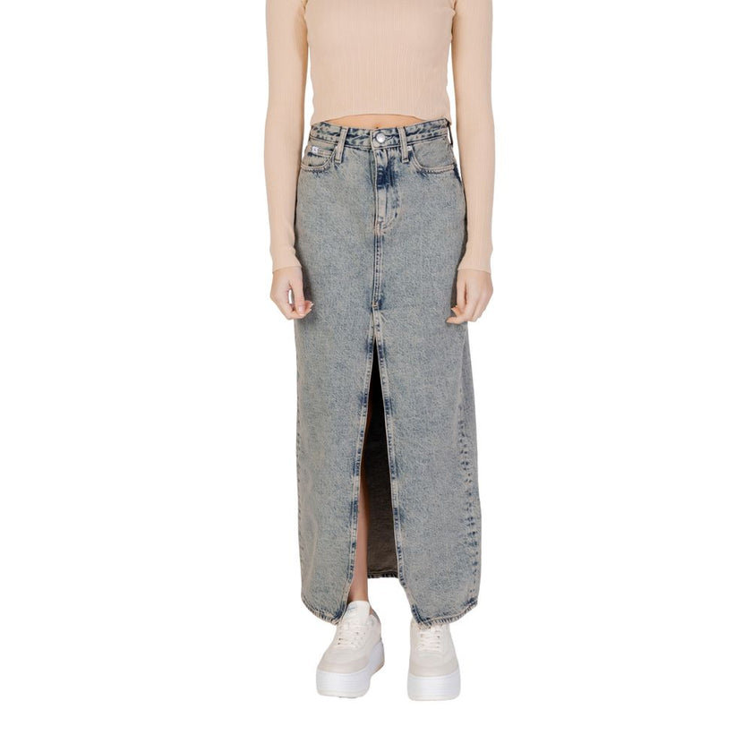 Blue Cotton SkirtThe Calvin Klein Jeans FRONT SPLIT MAXI J20J222869 skirt is a trendy piece that blends contemporary style with comfort. Crafted from 100% Better Cotton Initiative sustainable cotton, this maxi skirt features a straight cut and ankle-lengt