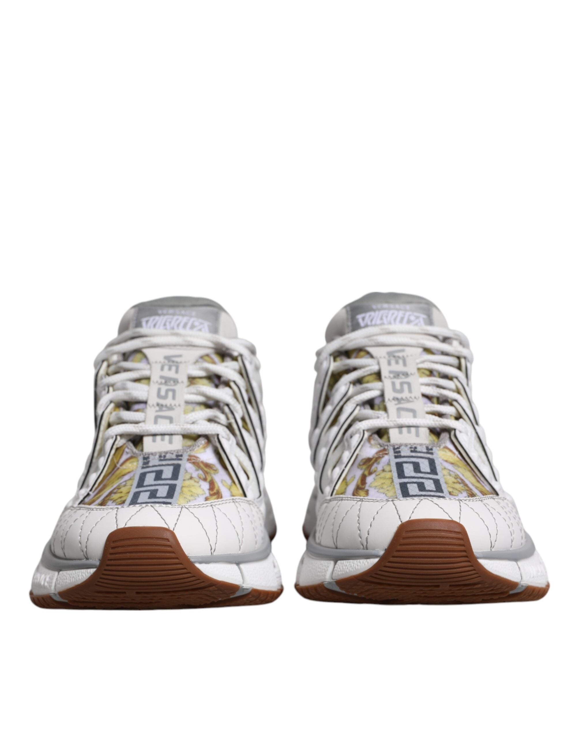 White Trigreca Barocco Print Low Top Sneakers ShoesVERSACE Gorgeous brand new with tags, 100% Authentic VERSACE Barocco Trigreca sneakers. Harnessing their signature aesthetic, these timeless shoes feature a distinctive three-dimensional Greca pattern. Mo