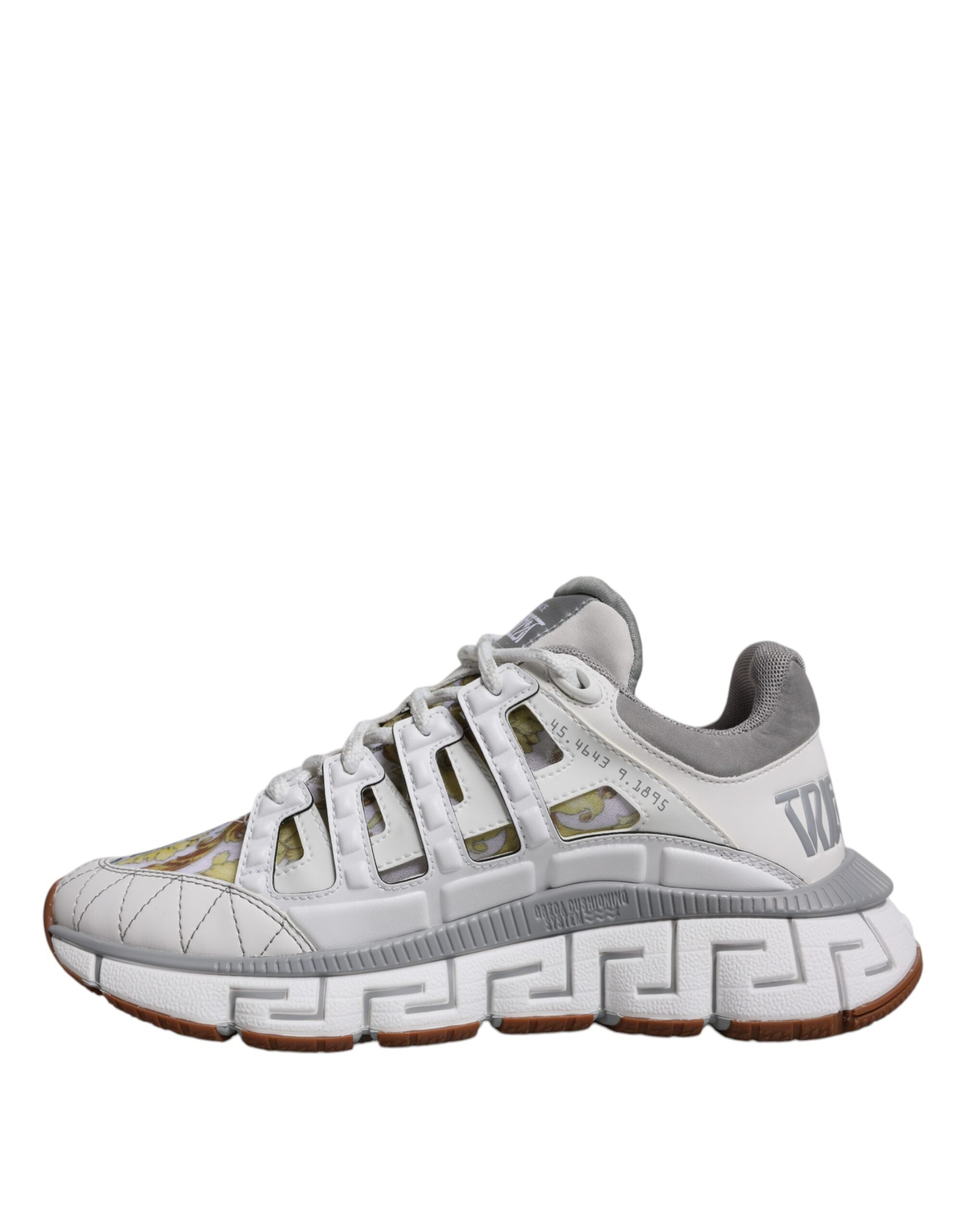 White Trigreca Barocco Print Low Top Sneakers ShoesVERSACE Gorgeous brand new with tags, 100% Authentic VERSACE Barocco Trigreca sneakers. Harnessing their signature aesthetic, these timeless shoes feature a distinctive three-dimensional Greca pattern. Mo
