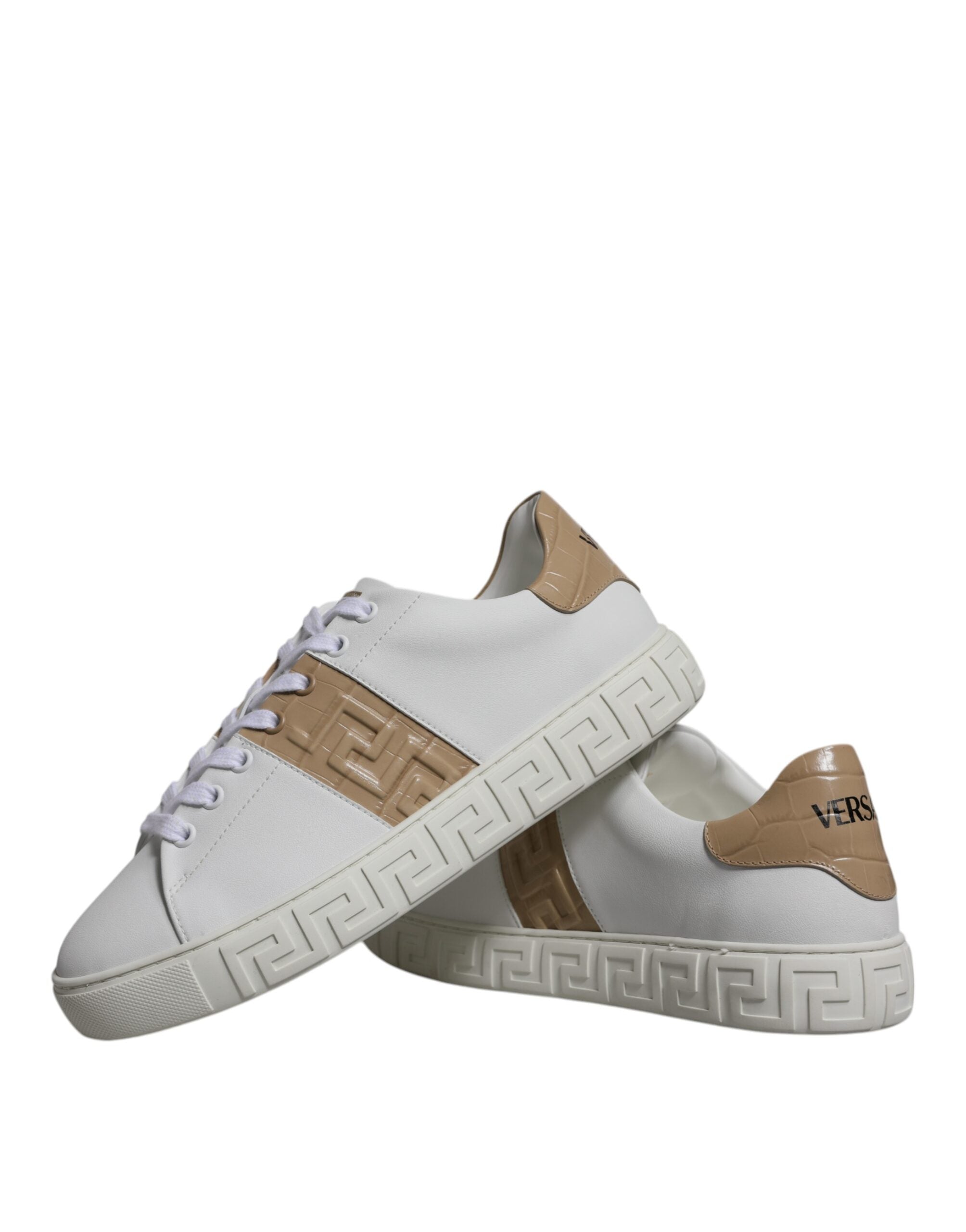 Weiße, braune Leder-Sneaker mit Greca-Print und niedrigem Schaft