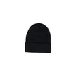 Black Recycled Polyester Cap (Baseball Hat)Discover the MONOGRAM EMBRO beanie from Calvin Klein Jeans, an essential accessory for every woman’s wardrobe. Made from 100% recycled polyester, this beanie not only provides comfort and warmth but is also a sus