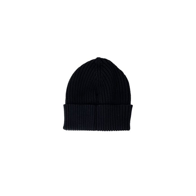 Black Wool Cap (Baseball Hat)Discover the Calvin Klein Jeans K60K611030 – MONOGRAM women’s beanie, a stylish and versatile accessory to complete your look. Made from a blend of 50% wool and 50% acrylic, this beanie provides warmth and comfort, making it p