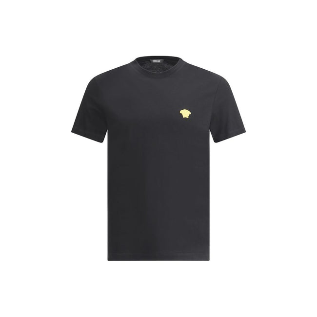 Black Cotton T-ShirtVersace’s cotton T-Shirt combines essential elegance and distinctive identity in a striking casual piece. Made of soft monochrome patterned cotton, it features a ribbed crew neck and a regular fit that ensures comfort and versatility.