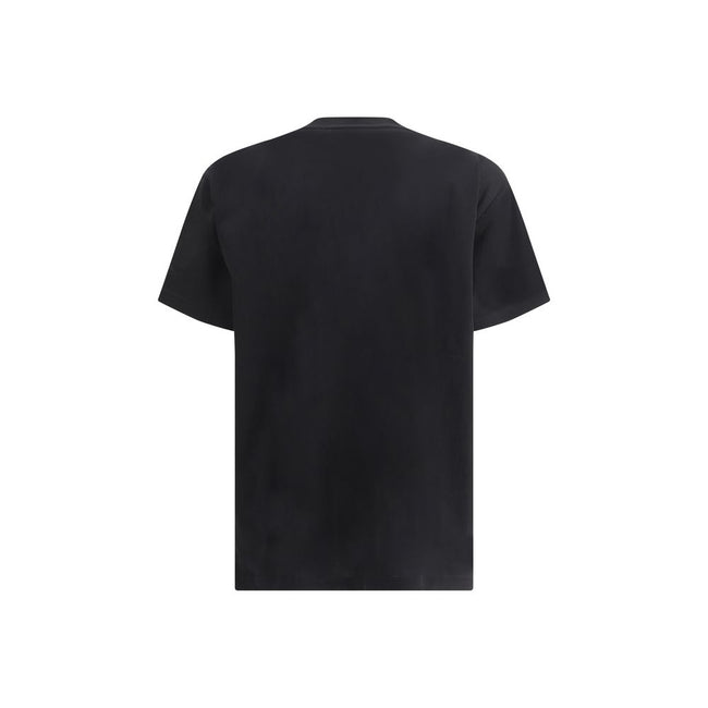 Black Cotton T-ShirtBurberry’s Archive Check pocket T-shirt features a ribbed crew neck and an applique pocket on the front with the historic Archive Check pattern. The rest of the garment features an all-over monochrome pattern for a modern and versatile