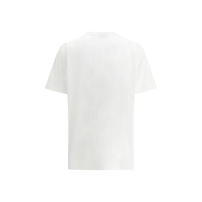 White Cotton T-ShirtBurberry’s Archive Check pocket T-shirt features a ribbed crew neck and an applique pocket on the front with the historic Archive Check pattern. The rest of the garment features an all-over monochrome pattern for a modern and versatile