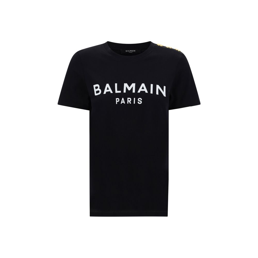 Black Cotton T-ShirtBalmain’s cotton T-Shirt combines the minimalism of a monochrome pattern with the elegance of the Maison’s iconic details. Made of soft cotton, it features a ribbed crew neck and a regular fit designed for everyday comfort. The design