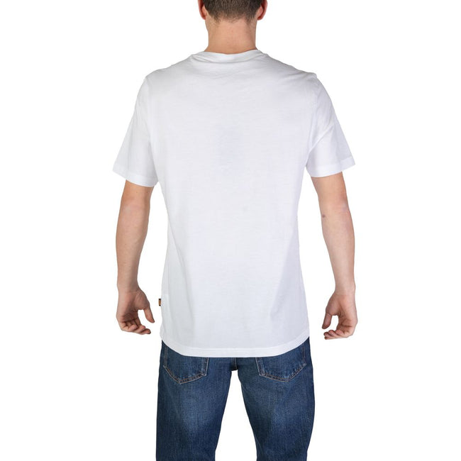 White Cotton T-ShirtThis men’s short-sleeved t-shirt by Boss, model 10249510 50516003, is crafted from 100% high-quality cotton, ensuring a soft and comfortable feel against the skin. It features a distinctive artistic graphic print on the front, showcasi