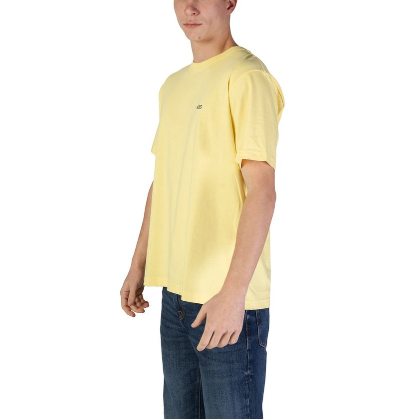 Yellow Cotton T-ShirtThe Boss men’s short-sleeved t-shirt 10189487 50515357 is crafted from 100% high-quality cotton, ensuring natural comfort and breathability for any season. This model features a regular fit, a classic crew neck, and meticulous finishi