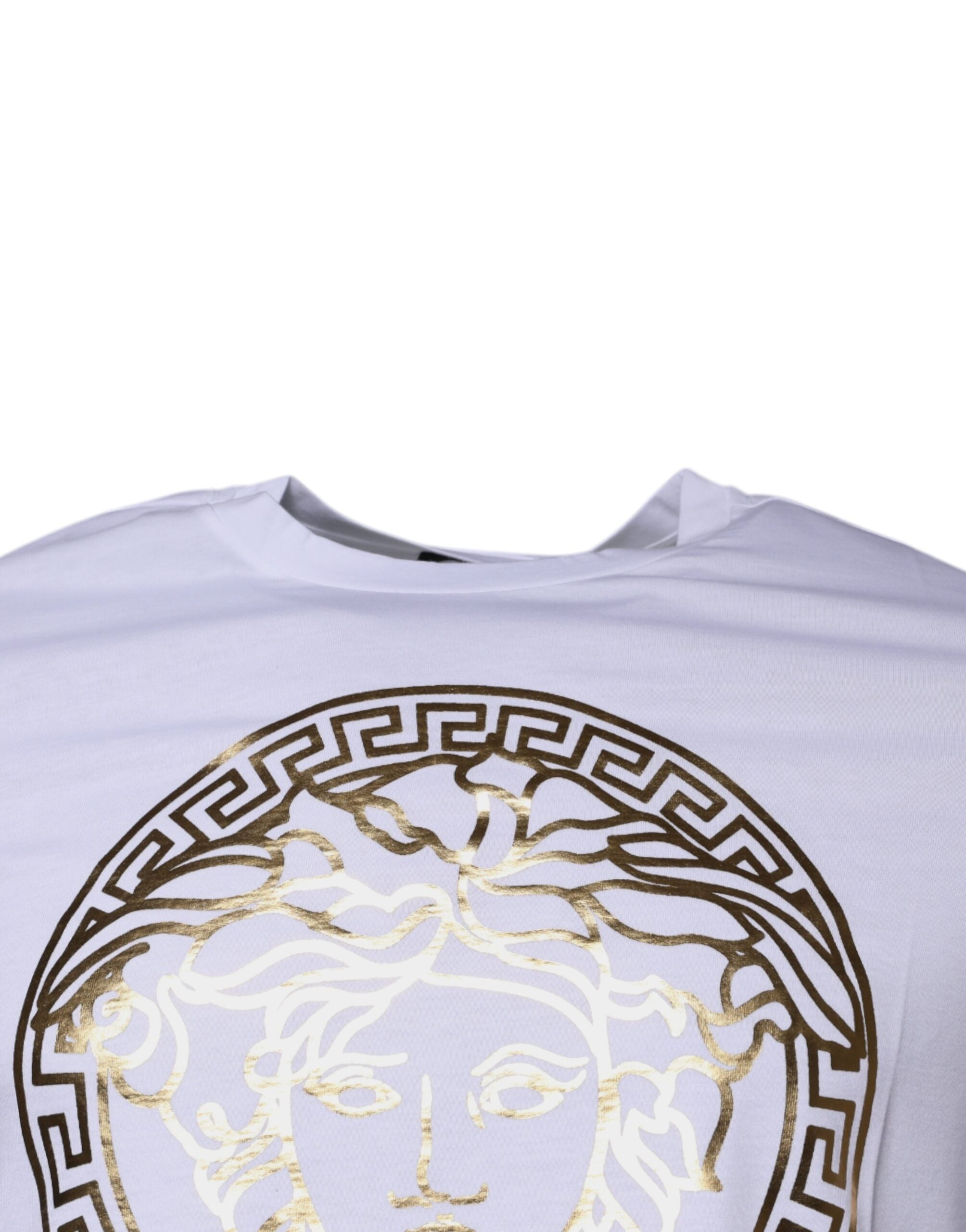 White Medusa Print Cotton Crew Neck T-shirtVERSACE Absolutely stunning, 100% Authentic brand new with tags VERSACE medusa print t-shirt crafted from cotton features a short sleeves and crew neck. Model: Crew neck t-shirt Color: White, Gold Material: 100%