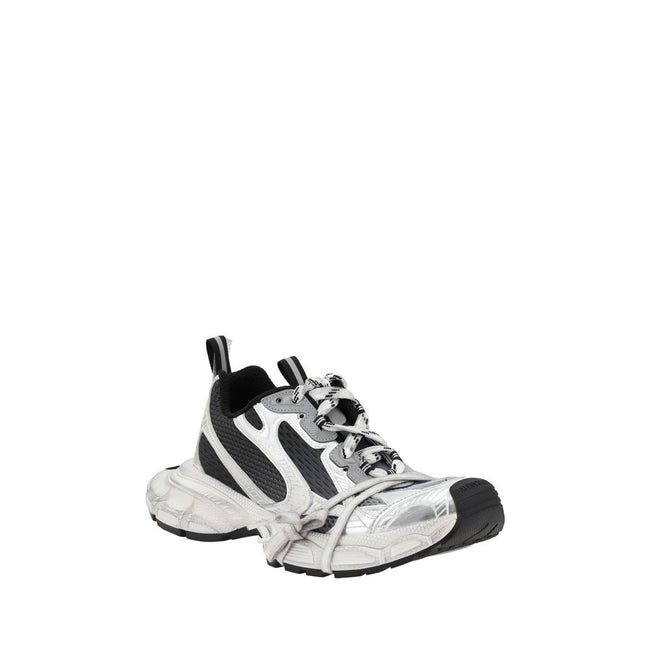 Multicolor Polyethylene Athletic SneakersBalenciaga’s 3XL Sneakers are a true statement of style and innovation. The front closure with multiple laces and double tongue offer a bold, functional look, while contrasting mesh and mesh panels add dynamic, bre