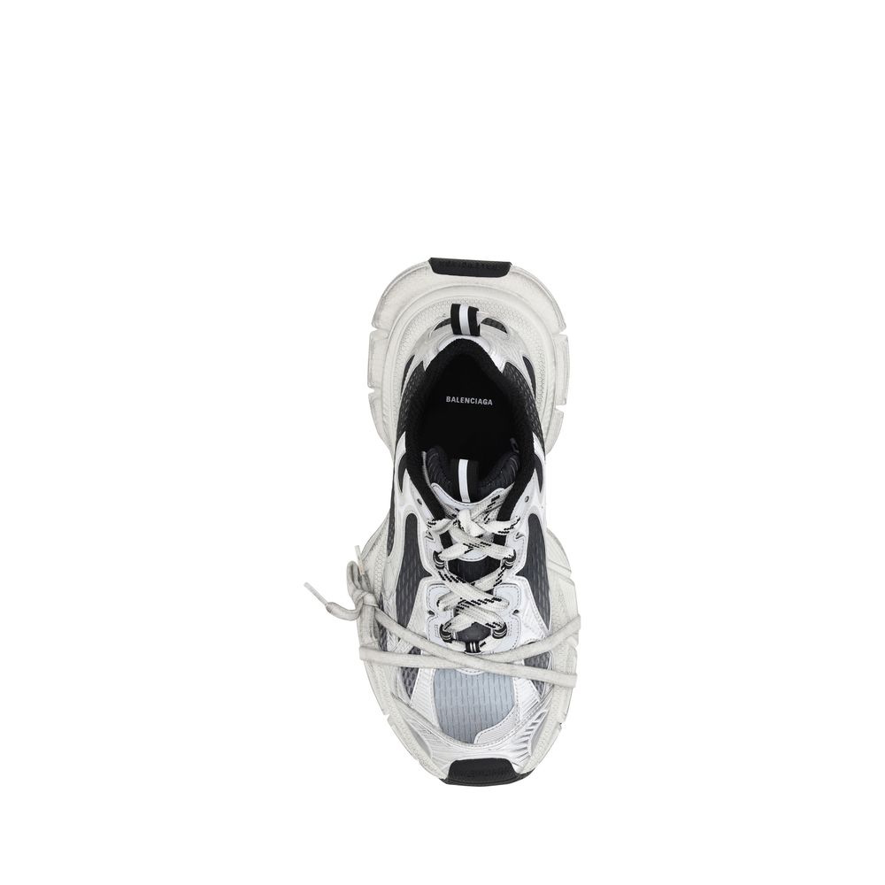 Multicolor Polyethylene Athletic SneakersBalenciaga’s 3XL Sneakers are a true statement of style and innovation. The front closure with multiple laces and double tongue offer a bold, functional look, while contrasting mesh and mesh panels add dynamic, bre