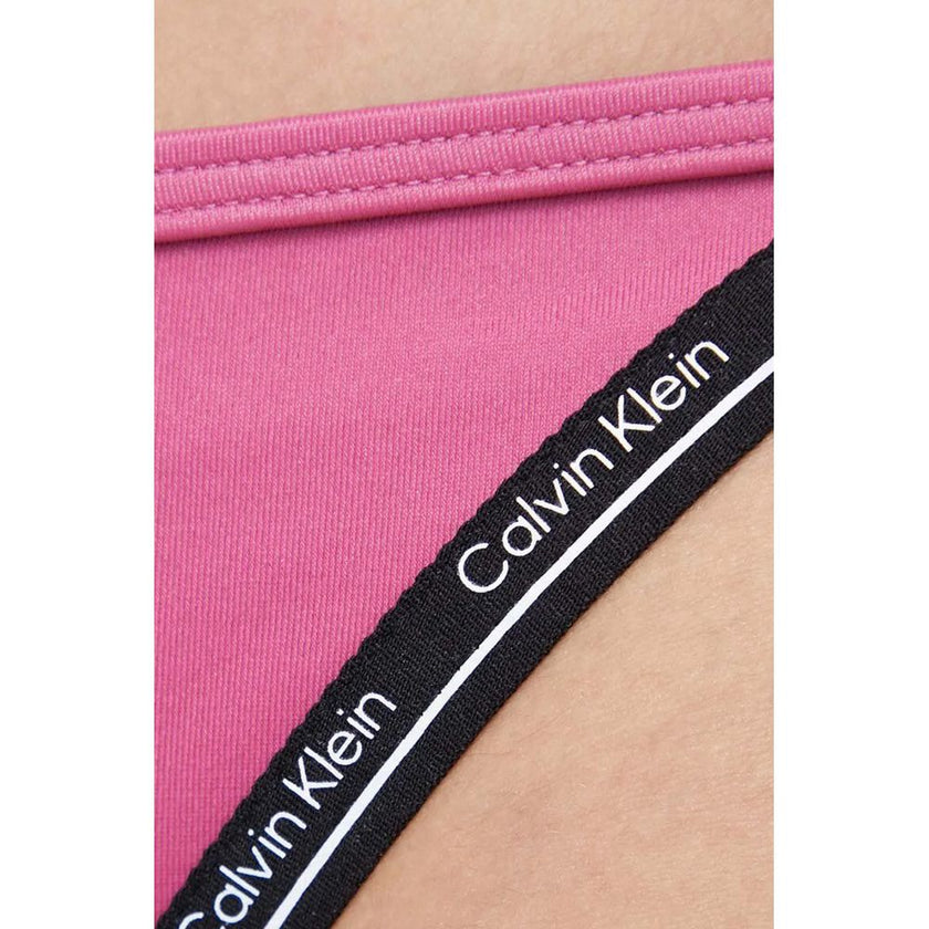 Pink Polyester Swim BriefsDiscover the String Side Tie bikini bottom for women by Calvin Klein Jeans, an essential piece for your summer wardrobe. Made from 78% polyamide and 22% elastane, this bottom offers a great fit and comfort, perfectly adapting to