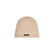 Beige Organic Cotton Cap (Baseball Hat)Discover the Calvin Klein CLASSIC COTTON RIB BEANIE for men, an essential accessory for your winter wardrobe. Made from a blend of 50% organic cotton, 45% cotton, and 5% cashmere, this beanie offers the perfect combi