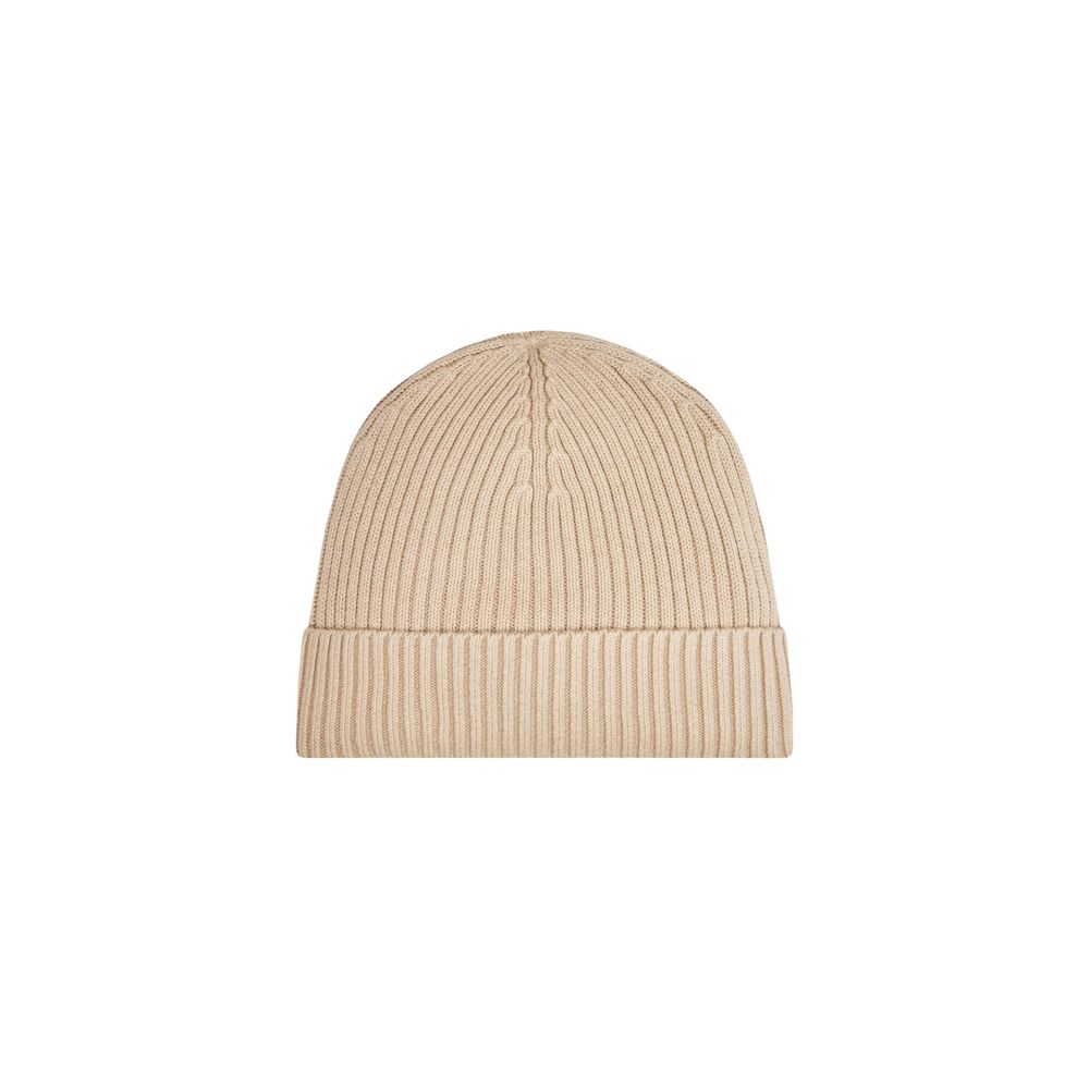 Beige Organic Cotton Cap (Baseball Hat)Discover the Calvin Klein CLASSIC COTTON RIB BEANIE for men, an essential accessory for your winter wardrobe. Made from a blend of 50% organic cotton, 45% cotton, and 5% cashmere, this beanie offers the perfect combi